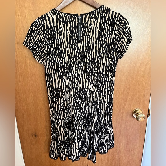 Urban Outfitters Silence + Noise Witchy Tee Dress, size XS - Picture 4 of 6